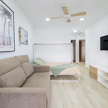 Cubo's Sea View First Line Maite Study Apartment *